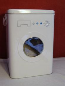It's important to pack your appliances properly. Find out more about packing your washing machine, dryer, oven and stove.